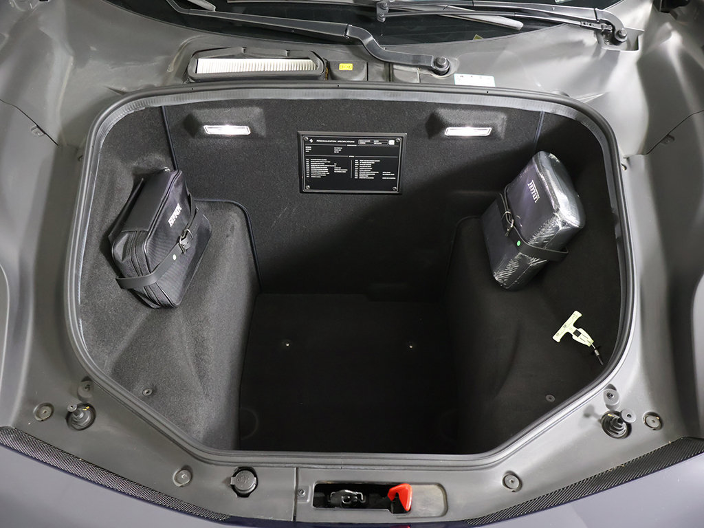 Used 2018 Ferrari 488 Spider RWD image 18