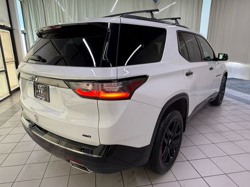 Used 2020 Chevrolet Traverse Premier w/ Redline Edition AWD/4WD image 5