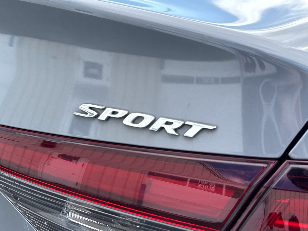 Used 2025 Honda Civic Sport image 7