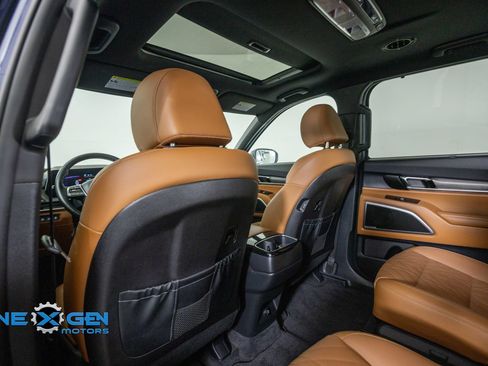Used 2025 Kia Telluride EX X-Line AWD/4WD image 27