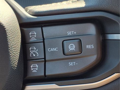 New 2026 Jeep Cherokee Laredo image 13