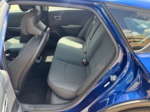 Used 2025 Kia K4 FWD image 24