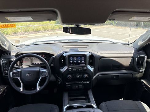 Used 2021 Chevrolet Silverado 1500 RST w/ Redline Edition AWD/4WD image 12