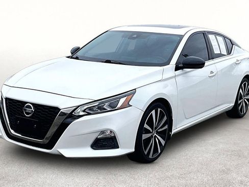Used 2021 Nissan Altima 2.5 SR w/ SR Premium Package FWD image 14