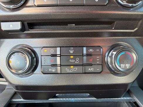 Used 2018 Ford F150 XLT w/ Equipment Group 302A Luxury image 41