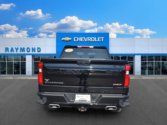 Certified 2025 Chevrolet Silverado 1500 RST AWD/4WD image 5
