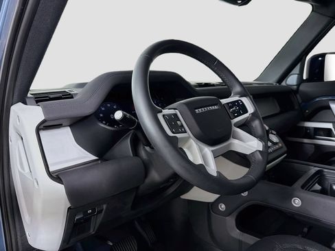 Certified 2023 Land Rover Defender 110 X-Dynamic SE AWD/4WD image 9
