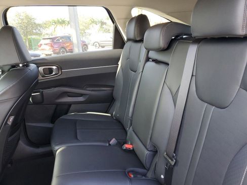 New 2025 Kia Sorento S w/ Panoramic Sunroof Package image 11