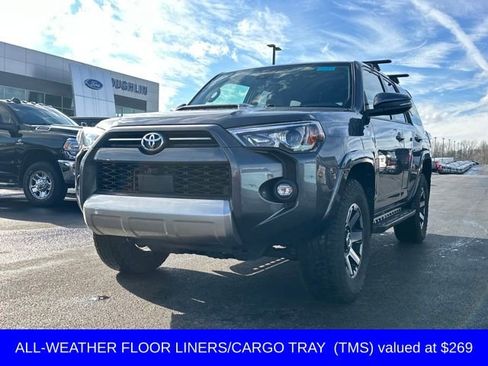 Used 2022 Toyota 4Runner TRD Off-Road Premium image 4