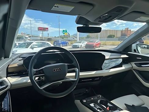 Used 2025 Audi Q6 e-tron Premium Plus w/ Premium Plus AWD/4WD image 21