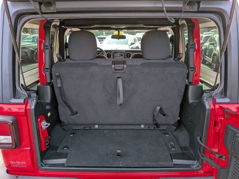 Used 2022 Jeep Wrangler Sport AWD/4WD image 13