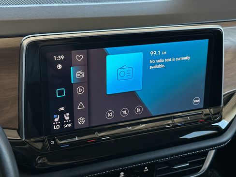 Used 2025 Volkswagen Atlas SE FWD image 17