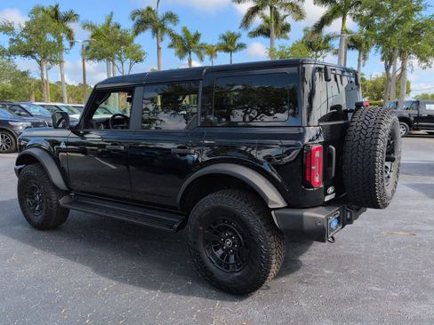 New 2026 Ford Bronco Outer Banks AWD/4WD image 6