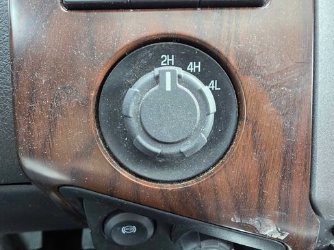 Used 2015 Ford F350 Lariat w/ Lariat Ultimate Package AWD/4WD image 24