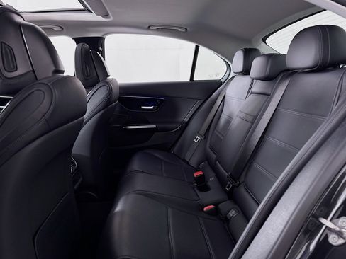 Certified 2022 Mercedes-Benz C 300 Sedan image 9