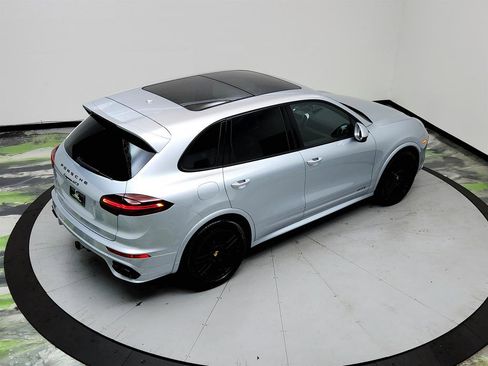 Used 2016 Porsche Cayenne GTS AWD/4WD image 34