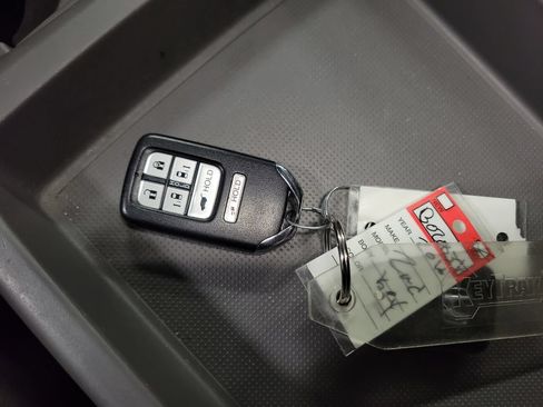 Used 2016 Honda Odyssey EX-L image 19