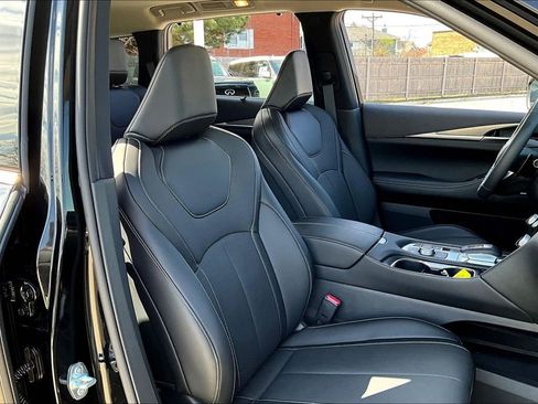 Certified 2026 INFINITI QX60 Luxe w/ Cargo Package image 28