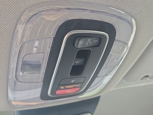 Certified 2024 Hyundai Elantra SEL w/ Convenience Package FWD image 27