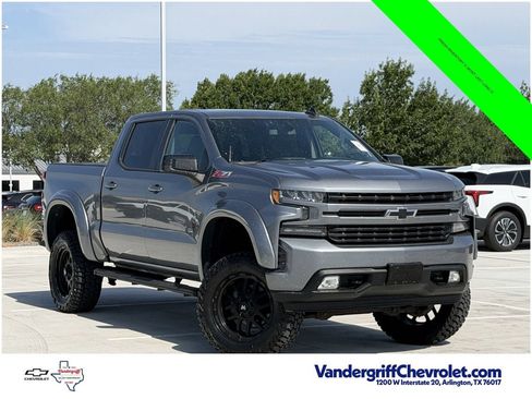 Used 2020 Chevrolet Silverado 1500 RST AWD/4WD image 2