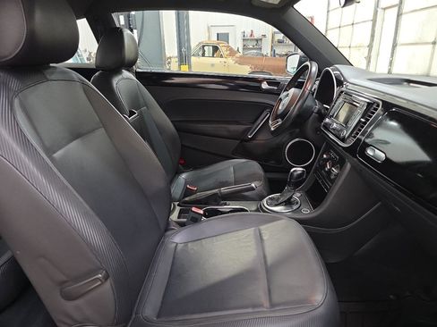 Used 2012 Volkswagen Beetle 2.5 FWD image 28