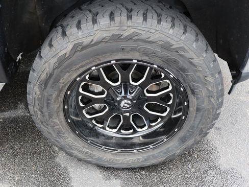 Used 2020 Chevrolet Silverado 1500 LT w/ Fleet Comfort Package AWD/4WD image 16