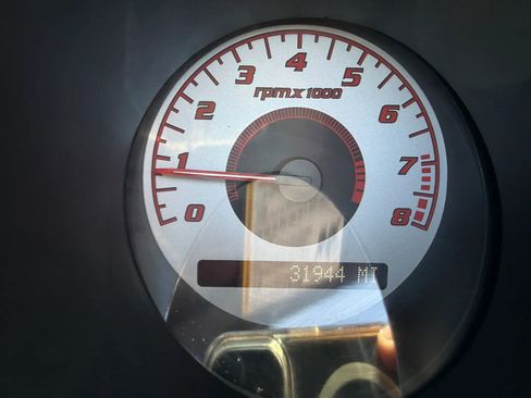 Used 2006 Pontiac Solstice Convertible w/ Premium Package RWD image 18