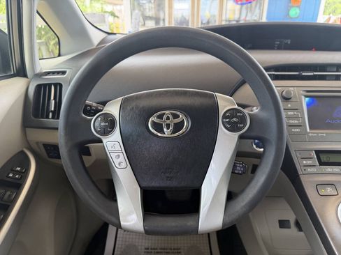 Used 2015 Toyota Prius Three w/ Solar Roof Package FWD image 14