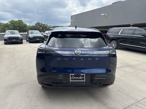 Used 2025 Nissan Murano SV AWD/4WD image 7