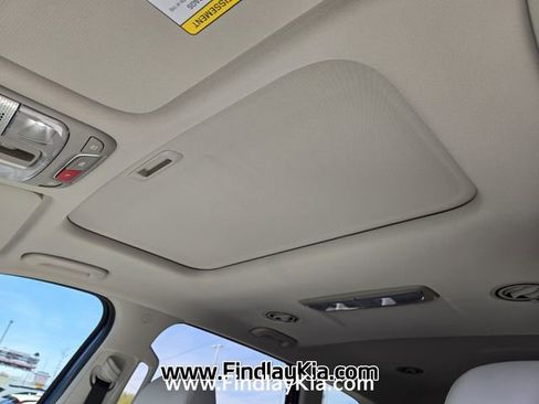New 2025 Kia Telluride S image 11
