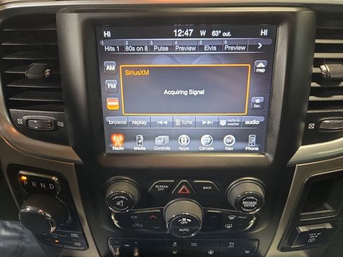 Used 2017 RAM 1500 Classic SLT w/ SLT Plus D￩cor Group image 24