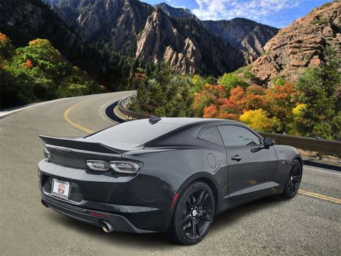 Used 2022 Chevrolet Camaro SS image 3