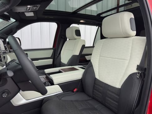 Used 2024 Toyota Sequoia Capstone image 43