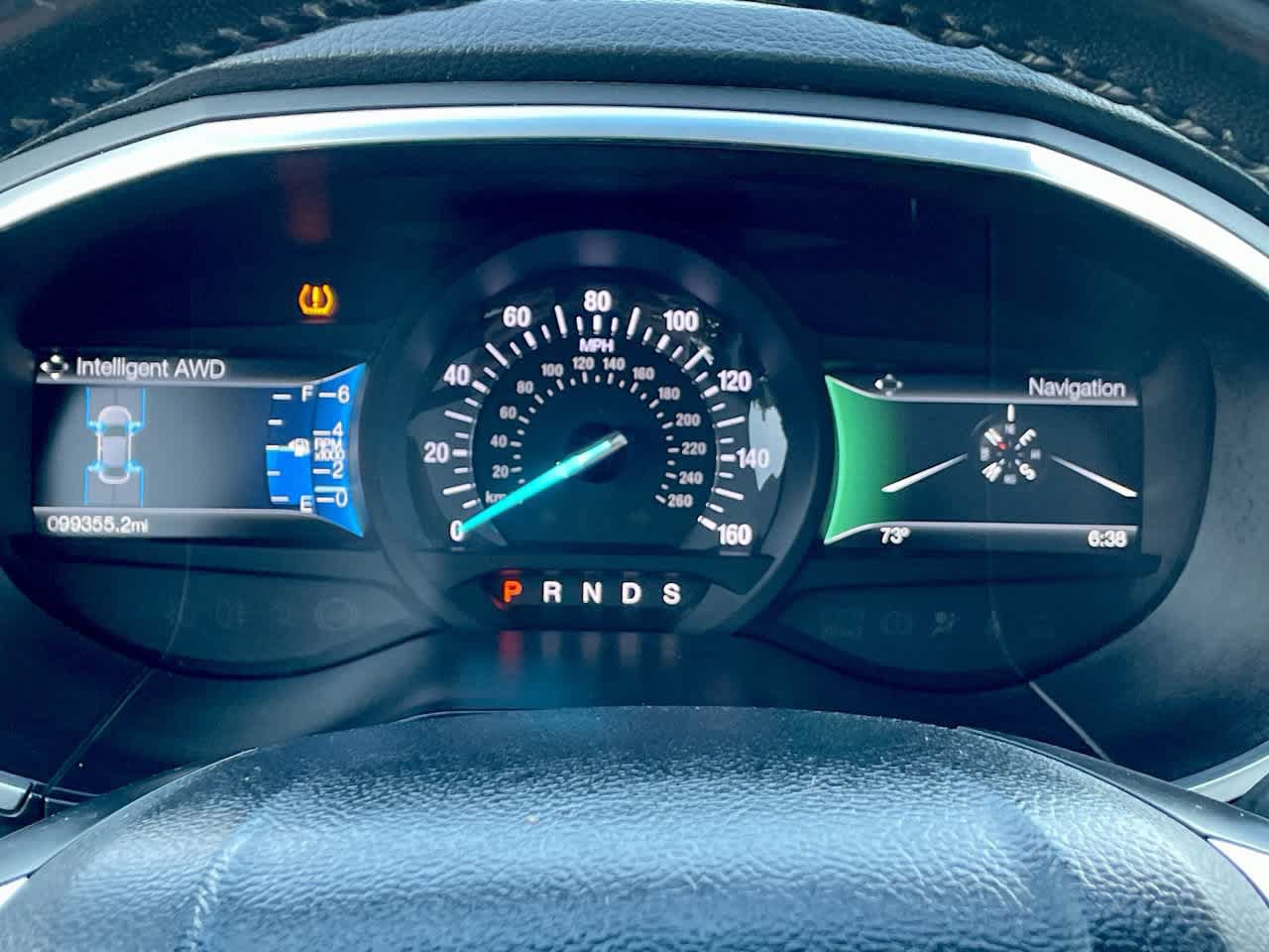 Used 2017 Ford Edge Titanium w/ Technology Package AWD/4WD image 28