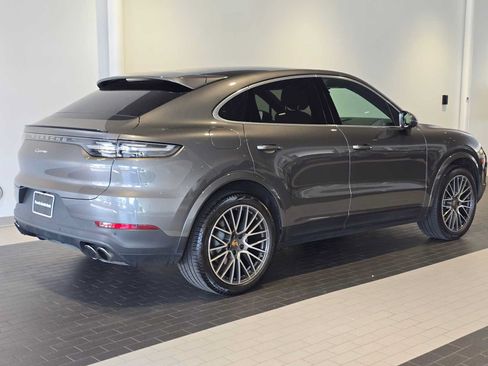 Used 2023 Porsche Cayenne Coupe AWD/4WD image 7
