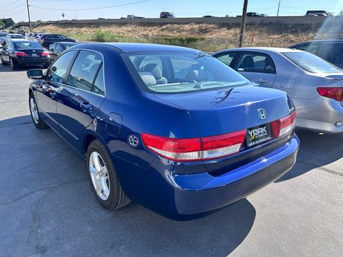Used 2004 Honda Accord EX image 4