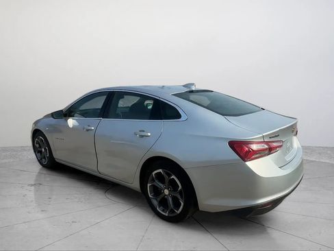 Used 2021 Chevrolet Malibu LT FWD image 3