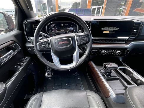 Used 2022 GMC Sierra 1500 SLT AWD/4WD image 5