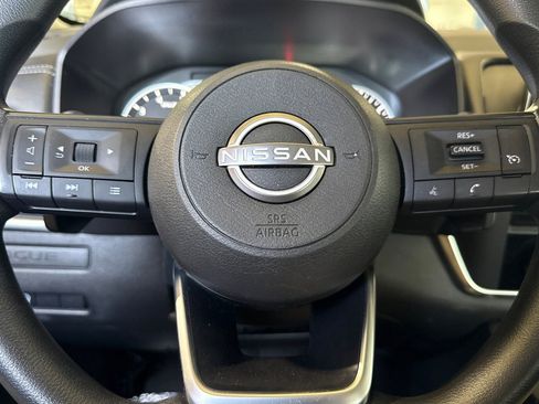 Used 2024 Nissan Rogue S AWD/4WD image 24