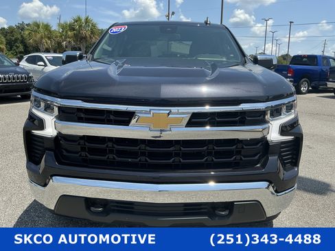 Used 2023 Chevrolet Silverado 1500 LT AWD/4WD image 8