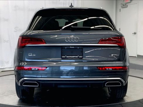 Certified 2023 Audi Q5 2.0T Premium w/ Convenience Package AWD/4WD image 3