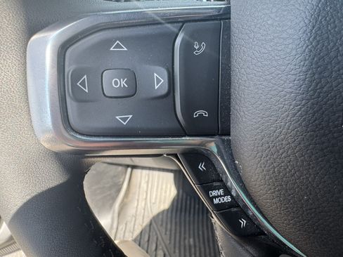 Used 2025 RAM 1500 Laramie w/ Sport Appearance Package AWD/4WD image 32