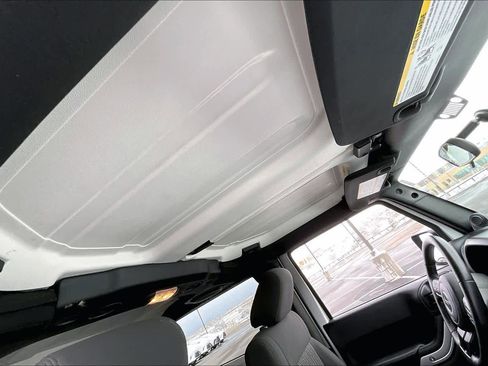 Used 2012 Jeep Wrangler Sahara w/ Connectivity Group image 12