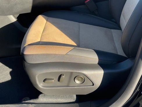 New 2026 Chevrolet Equinox ACTIV image 42