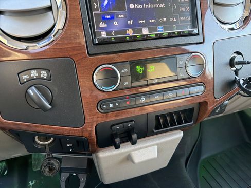 Used 2010 Ford F250 Cabela's image 21