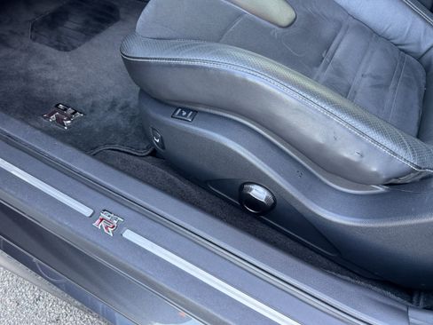 Used 2017 Nissan GT-R Premium image 15