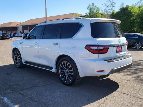 Used 2022 Nissan Armada Platinum w/ Captain's Chairs Package RWD image 7