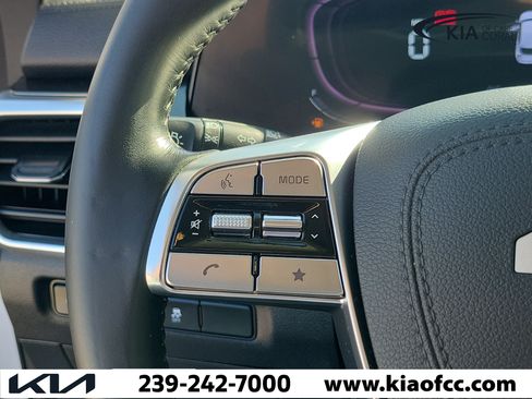 Certified 2024 Kia Telluride LX FWD image 23