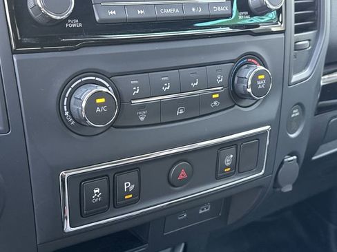 Used 2024 Nissan Titan SV RWD image 30