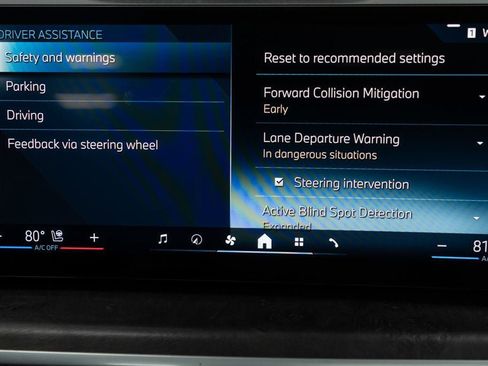 Used 2024 BMW X5 xDrive40i w/ Premium Package image 34